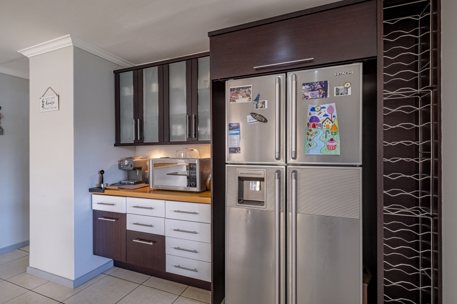 4 Bedroom Property for Sale in Summerstrand Eastern Cape